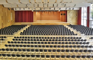 Harmonie Theodor Heuss Saal  | Heilbronn | HeilbronnerLand | © Heilbronn Marketing GmbH / Batriks Studio
