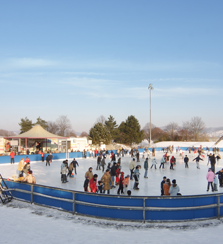 Kunsteisbahn Heddesheim | © Martin Kemmet, Gemeinde Heddesheim