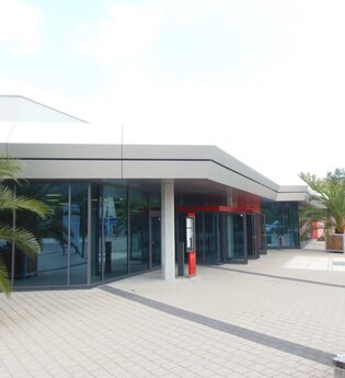 Haupteingang Kurhaus Bad Rappenau | © BTB Bad Rappenau