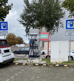 Ladestation Elektrofahrzeuge