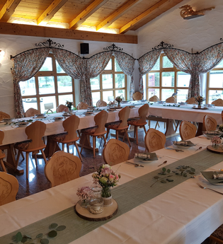 Innenansicht Restaurant Landgasthof Hirsch Kressberg | © Hohenlohe + Schwäbisch Hall Tourismus e. V.