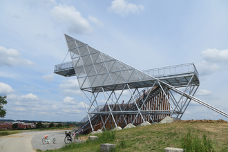 Die Plattform ist aus Stahl erbaut | © Touristikgemeinschaft Hohenlohe e. V. | Marion Schlund