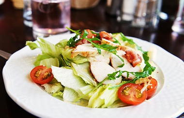 marc's Café & BrezelBäckerei | Brackenheim | Salat | © Neckar-Zaber-Tourismus e.V.