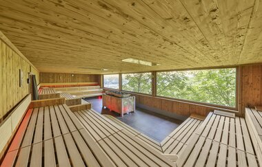 Saune mit Ausblick ins Grüne | © Touristikgemeinschaft Hohenlohe e. V. | Mawell Resort