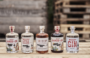 Destillate im Laden der Familie Mozer | © Touristikgemeinschaft Hohenlohe e. V. | Stefan Schütze