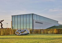 Außenansicht des Museumsgebäudes mit Skulpturen | © Touristikgemeinschaft Hohenlohe e. V. | Andi Schmid