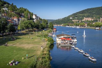 Blick von Theodor-Heuss-Brücke auf Altstadt und ins Neckartal | © Heidelberg Marketing GmbH / Tobias Schwerdt