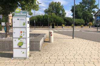 E-Bike-Ladestation am Lindenplatz | Neuenstadt am Kocher | © Stadtverwaltung Neuenstadt a. K.