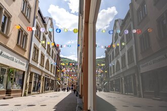 Blick in die Neugasse Richtung Kirche | © Heidelberg Marketing GmbH / Tobias Schwerdt