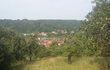 Ort des Glücks - AUSSICHTSPUNKT DREIFALTIGKEITSKAPELLE REICHOLZHEIM | © Liebliches Taubertal