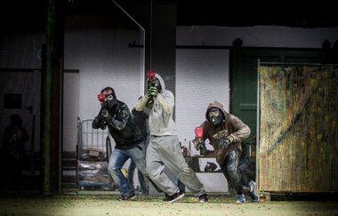 Action auf dem größten Paintball Indoor Feld Süddeutschlands | Paintball-Stadion | Neudenau | HeilbronnerLand | © Pb Stadion