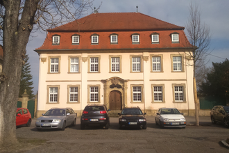 Parkplatz am Lindenplatz mit Gästehaus | © Stadt Bad Wimpfen