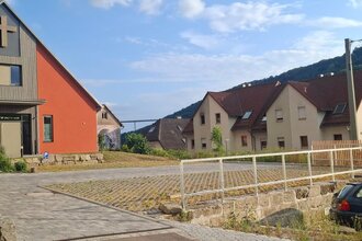 Parkplatz am ZOE (Zentrum Offen Evangelisch) in Braunsbach | © Hohenlohe + Schwäbisch Hall Tourismus e. V.