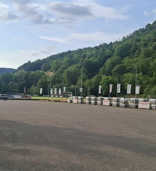 Parkplatz Sportpark Braunsbach | © Hohenlohe + Schwäbisch Hall Tourismus e. V.