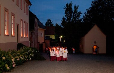 Pfarr- und Wallfahrtskirche St. Johannes Baptist in Hirschberg-Leutershausen | © Dorothea Burkhardt
