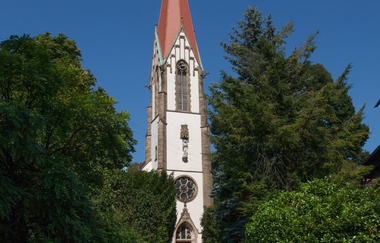 Pfarr- und Wallfahrtskirche St. Johannes Baptist in Hirschberg-Leutershausen | © Dorothea Burkhardt