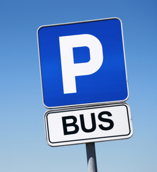 Schild Busparkplatz | © Hohenloher Perlen