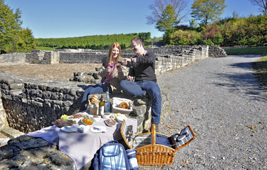 Picknick am Römischen Gutshof | Lauffen am Neckar | HeilbronnerLand | © Touristikgemeinschaft HeilbronnerLand e.V.