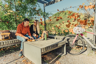 Rastplatz "Weinpergola am Burgberg" - Nähe Burgruine Weibertreu Weinsberg | HeilbronnerLand | © Touristikgemeinschaft HeilbronnerLand