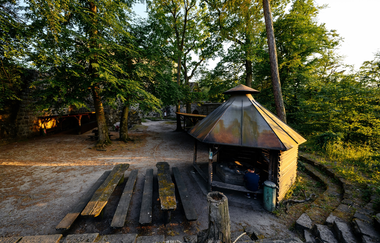 Rast- & Grillplatz Burgruine Blankenhorn | Güglingen | HeilbronnerLand | © Touristikgemeinschaft HeilbronnerLand