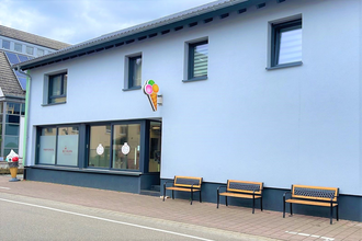 Vorderansicht der Eisdiele RE Gelato in Mauer