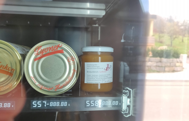 Regiomat Brackenheim-Neipperg mit Dosenwurst und fruchtigem  Brotaufstrich | © Touristikgemeinschaft HeilbronnerLand