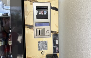 Bezahlsystem des Weinautomatens | © Touristikgemeinschaft HeilbronnerLand