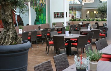 Café Sagenhaft im Pflanzencenter Mauk | Sitzbereich | © Neckar-Zaber-Tourismus e.V.