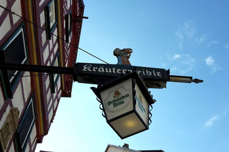 Eingangsschild Gasthaus Kräuterweible | © Familie Seltenreich