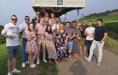 Riesling Express | Planwagen- und Weinbergrundfahrten Cleebronn | HeilbronnerLand | © Helmut Speitelsbach