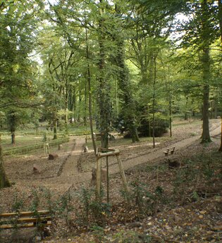 Ruhehain unter den Eichen | © Gemeinde Reichertshausen