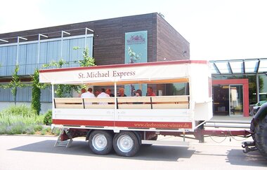 St. Michael Express | Planwagen- und Weinbergrundfahrten | Cleebronn | © Weingärtner Cleebronn-Güglingen