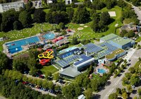 Blick auf das Schenkenseebad von oben | © Stadtwerke Schwäbisch Hall GmbH | Harald Reich  Fotostudio