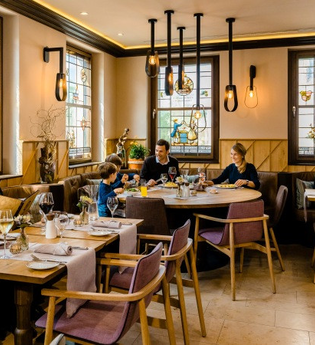 Gastraum Restaurant Schlotzerstube | © Hotel Neus Tor
