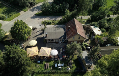 Luftaufnahme | Schozach Bahnhöfle - Biergarten & RadServiceStation | HeilbronnerLand | © Schozach Bahnhöfle