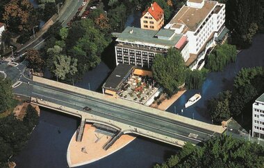 Schwäbisches Restaurant & Piazza im insel Hotel | Haus der Baden-Württemberger Weine