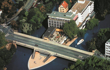 Schwäbisches Restaurant & Piazza im insel Hotel | Haus der Baden-Württemberger Weine