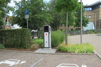 E-Bike Ladestation | Schwaigern Frizhalle | HeilbronnerLand | © Stadt Schwaigern