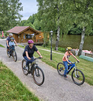 Seeterrassen - Kiosk am Finsterroter See | Wüstenrot | HeilbronnerLand | © Touristikgemeinschaft HeilbronnerLand