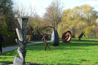 Weg mit Kunstskulpturen | © Stadt Maulbronn