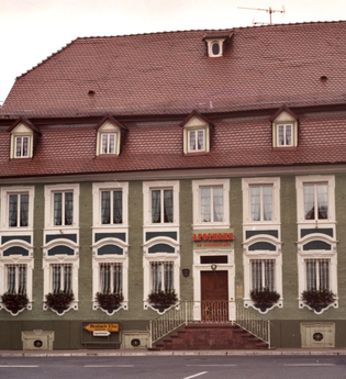 Sonnenplatz-Apotheke | © Briegleb