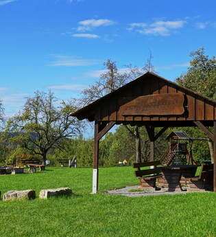 Rast- & Grillplatz am Steinknickle | Wüstenrot | HeilbronnerLand | © Tourismus im Weinsberger Tal e.V.
