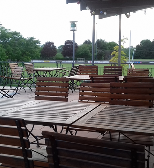 Sportheimgaststätte Kocher Aue Terrasse | © Heike Roth