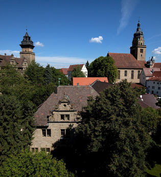 Mittelalterliches Neuenstein mit Schloss und evangelischer Stadtkirche, Hohenlohe | © Touristikgemeinschaft Hohenlohe e. V. | Achim Mende