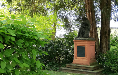 Das Kraus d Avis Grabmal. | © Tourist Information Weinheim