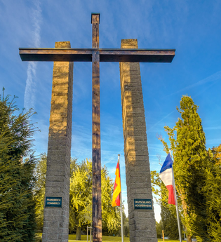 Stadtrundgang Station 8: Versöhnung und neue Partnerschaften | © Wirtschaftsförderung Stadtverwaltung Hockenheim