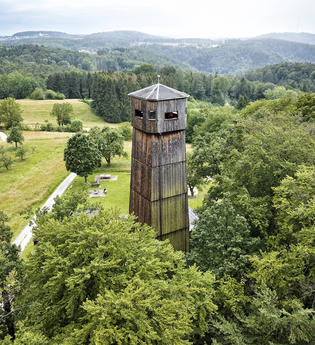 Steinknickle mit Aussichtsturm, Grill- & Rastplatz | Wüstenrot-Neuhütten | HeilbronnerLand | © Touristikgemeinschaft HeilbronnerLand