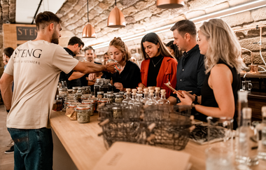 Gin-Workshop in der Brennwerkstatt | Steng Landgut | Lauffen am Neckar | HeilbronnerLand | © Steng Landgut am Rotenberg