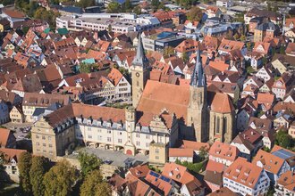 Luftaufnahme Öhringen Schloss und Stiftskirche | © Touristikgemeinschaft Hohenlohe e.V. | Andi Schmid