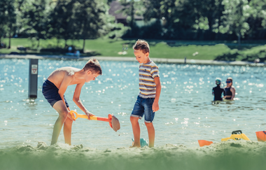 Spielen am  Breitenauer See | © Touristikgemeinschaft HeilbronnerLand e.V.